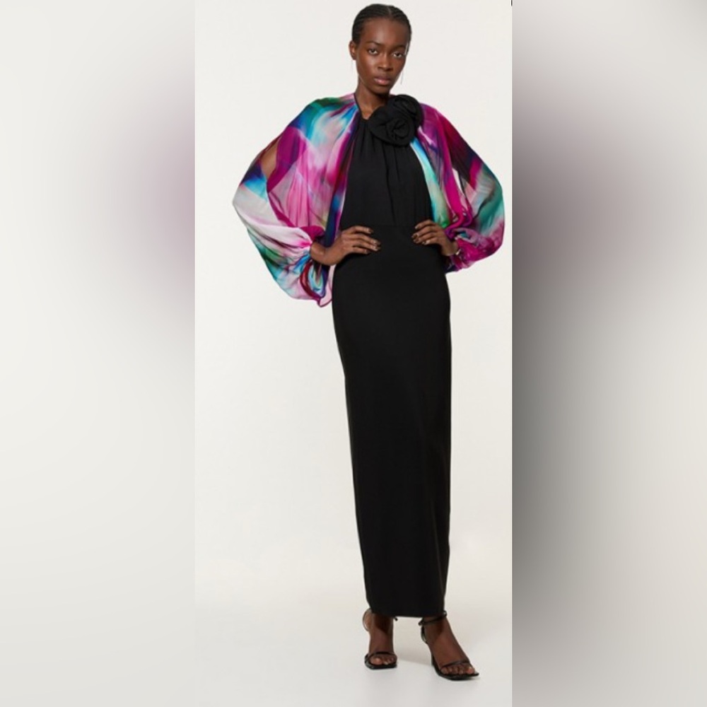 Printed Viscose Cady Cold Shoulder Maxi Dress With Viscose Georgette Cowl
Back